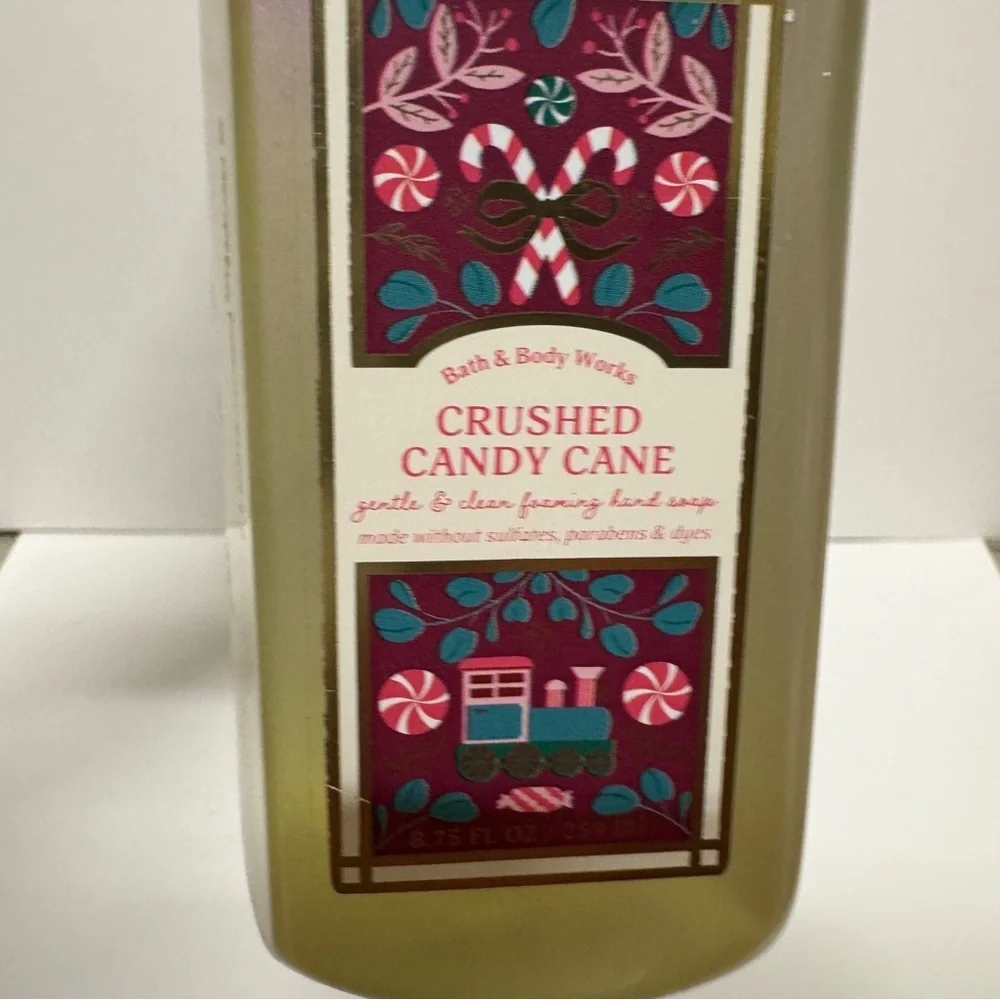 Bath Body Works Crushed Candy Cane Gentle & Clean Foaming Hand Soap 8.75 OZ